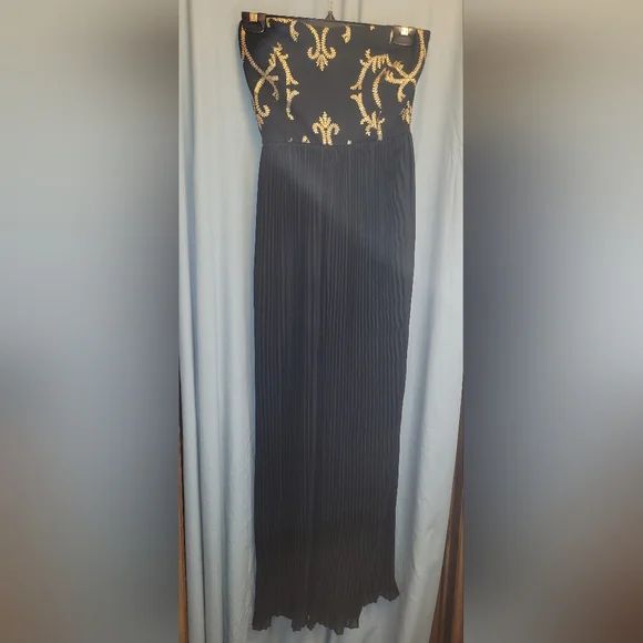 black and gold tube dress Sequin Crepe Dress Gold & Black Combo / 6 main image 1